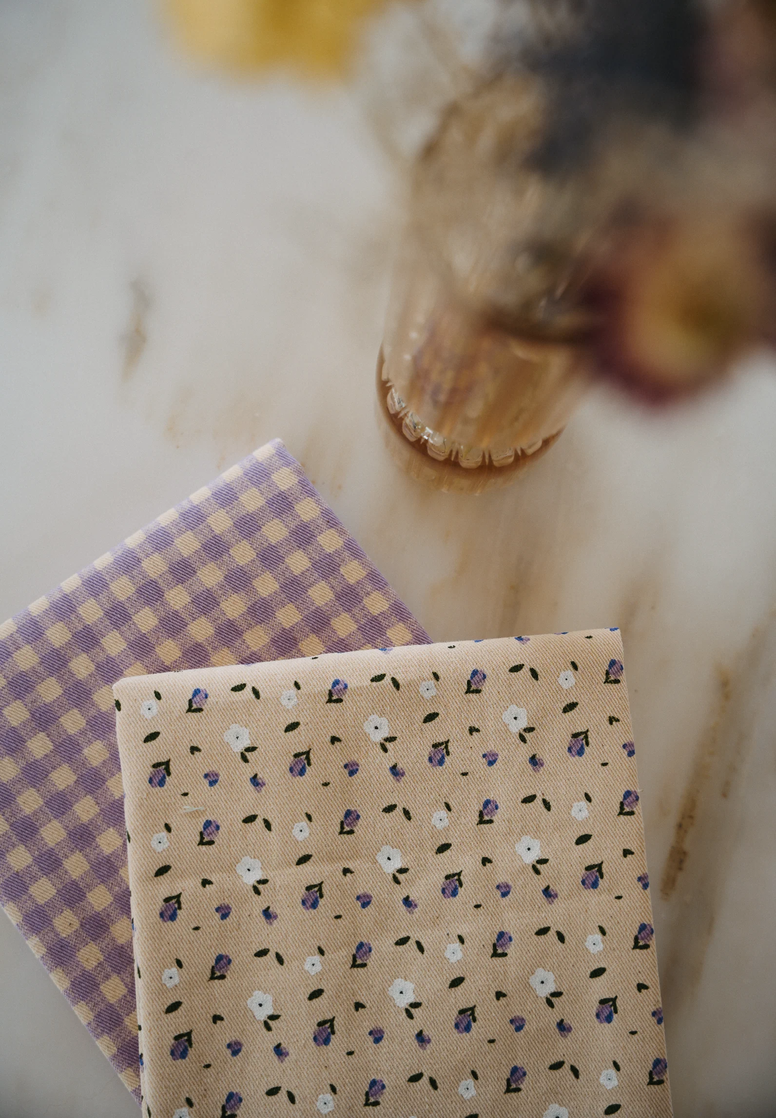 Duo de linges à vaisselle illustrés - Image 3